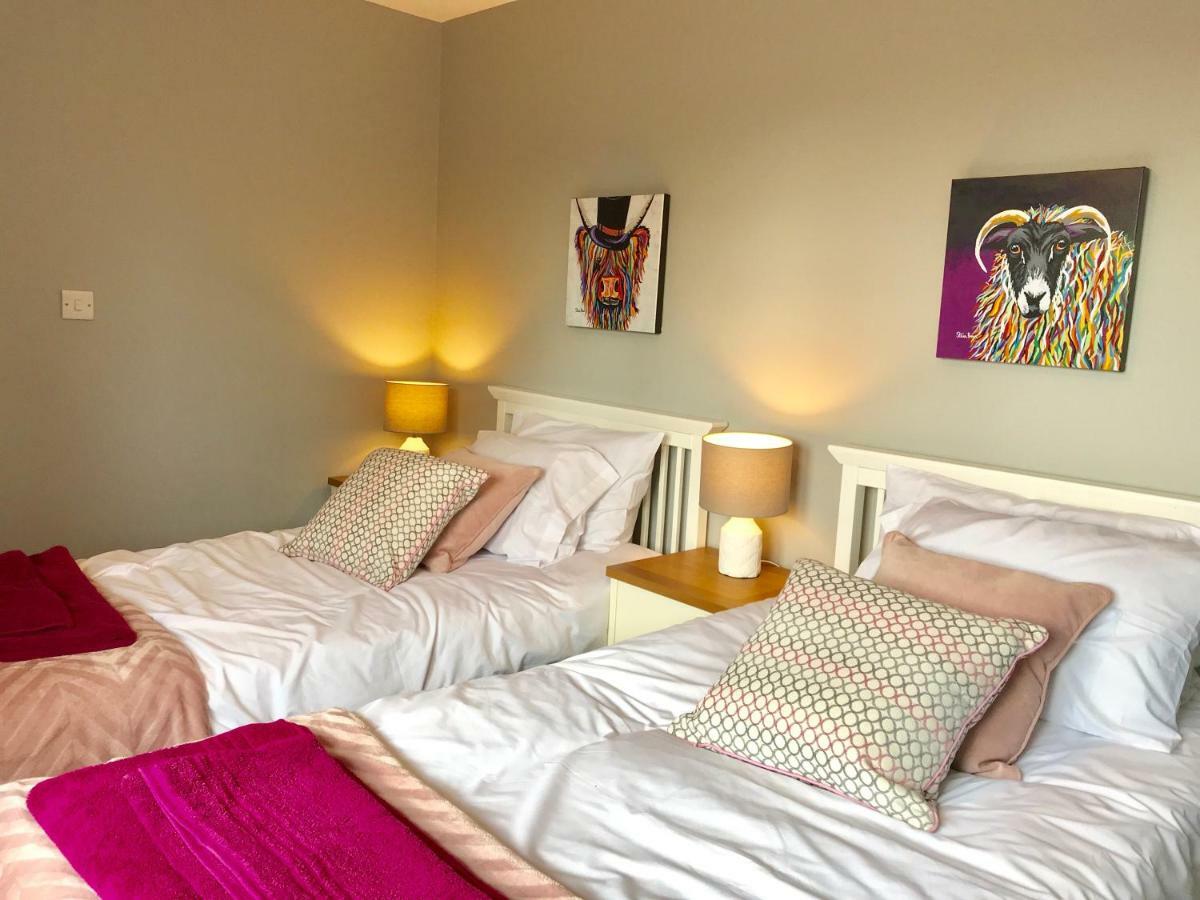 Hunters Lodge Exeter, Free Parking, Country Views, Great Wi-Fi, Large Garden Poltimore Esterno foto