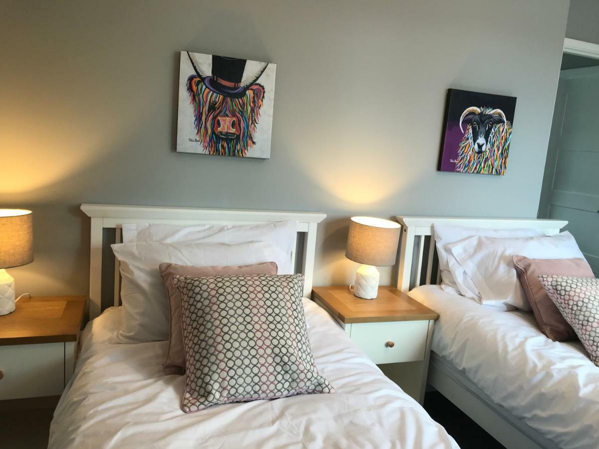 Hunters Lodge Exeter, Free Parking, Country Views, Great Wi-Fi, Large Garden Poltimore Esterno foto