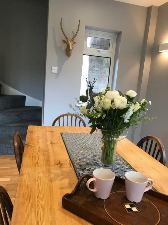 Hunters Lodge Exeter, Free Parking, Country Views, Great Wi-Fi, Large Garden Poltimore Esterno foto