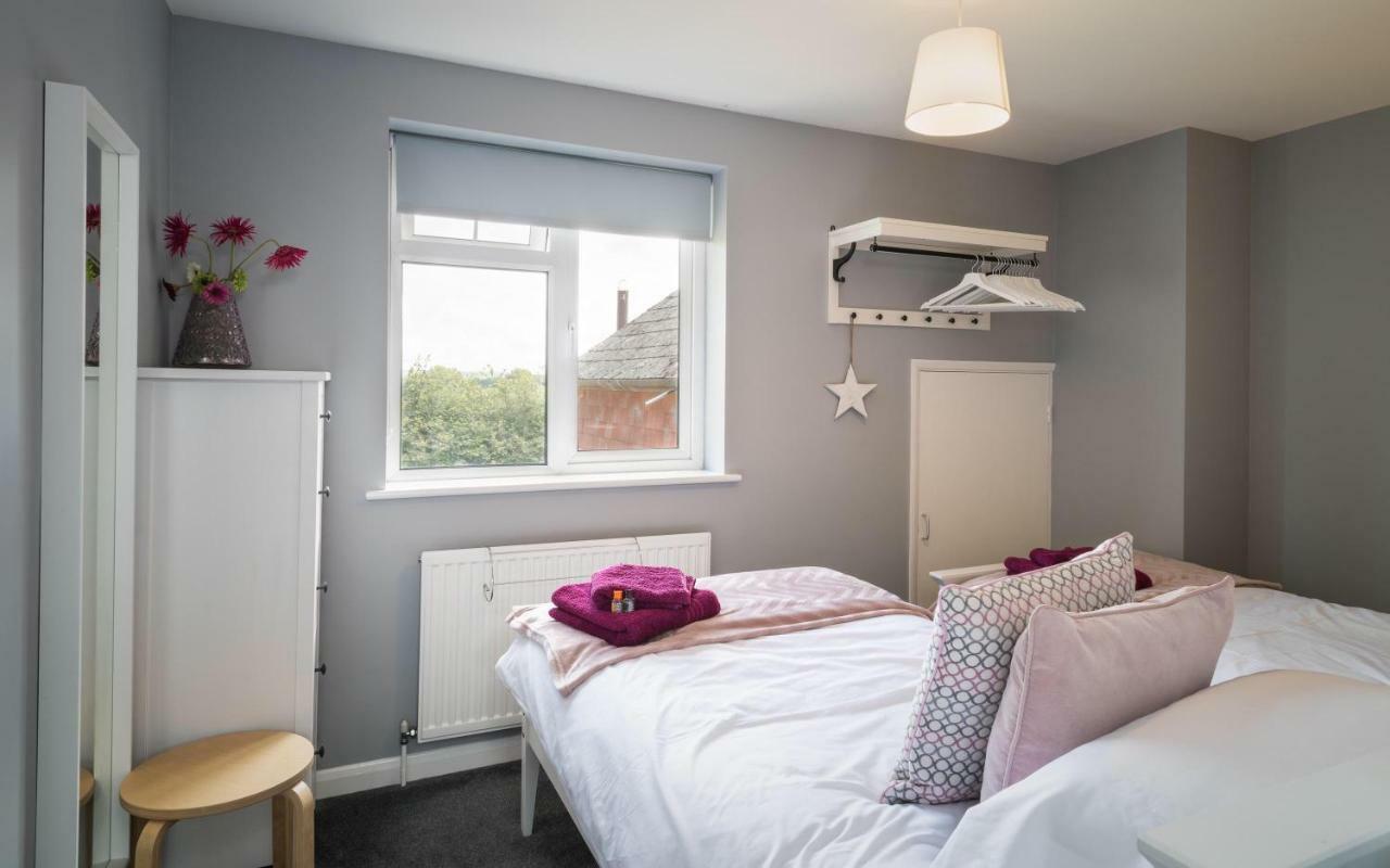 Hunters Lodge Exeter, Free Parking, Country Views, Great Wi-Fi, Large Garden Poltimore Esterno foto