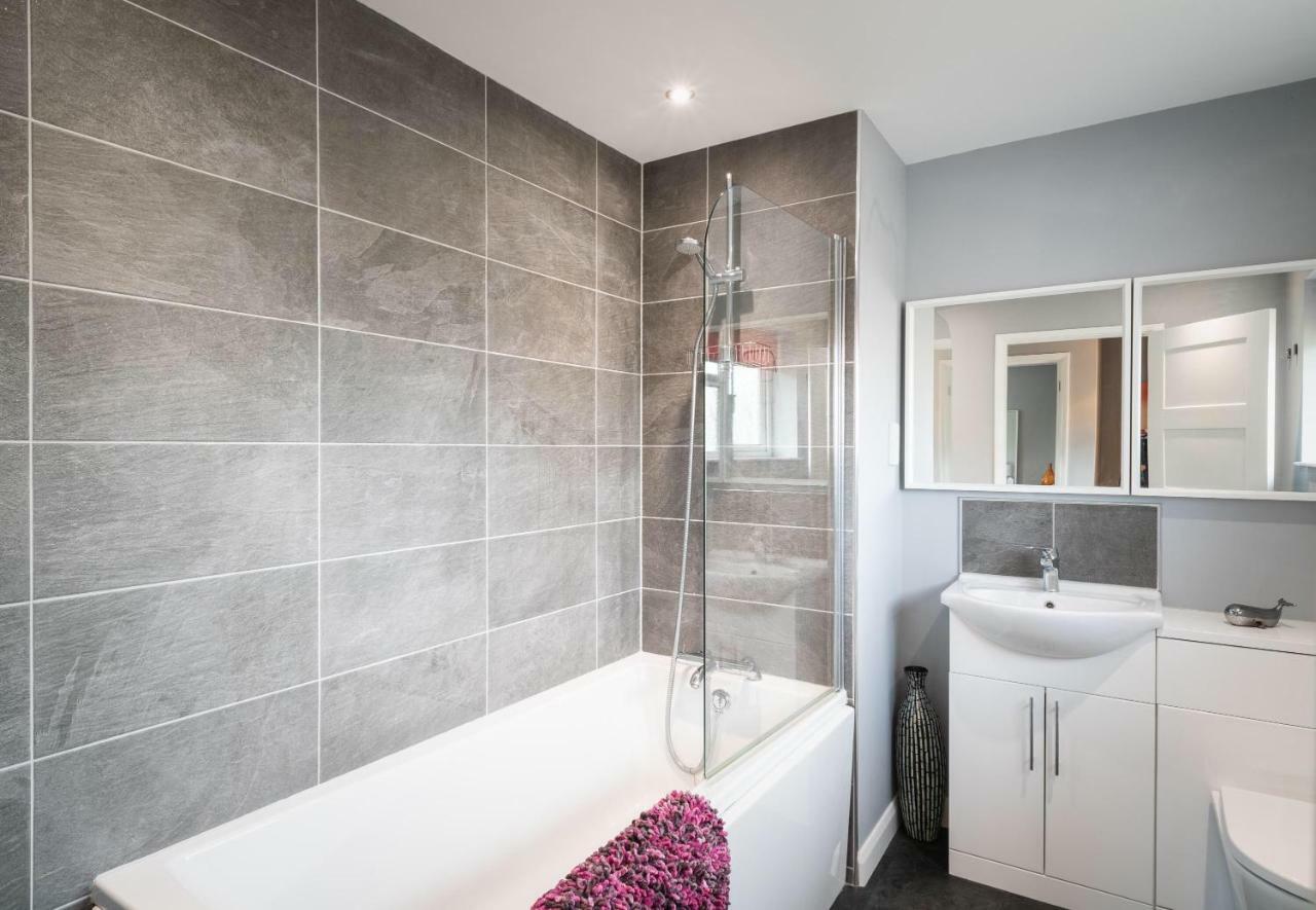 Hunters Lodge Exeter, Free Parking, Country Views, Great Wi-Fi, Large Garden Poltimore Esterno foto