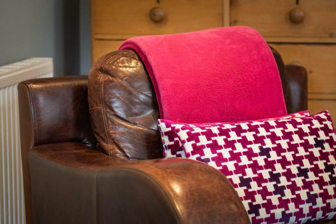 Hunters Lodge Exeter, Free Parking, Country Views, Great Wi-Fi, Large Garden Poltimore Esterno foto